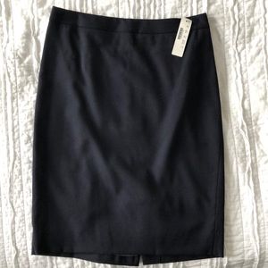 BRAND NEW: J.Crew suiting pencil skirt in navy